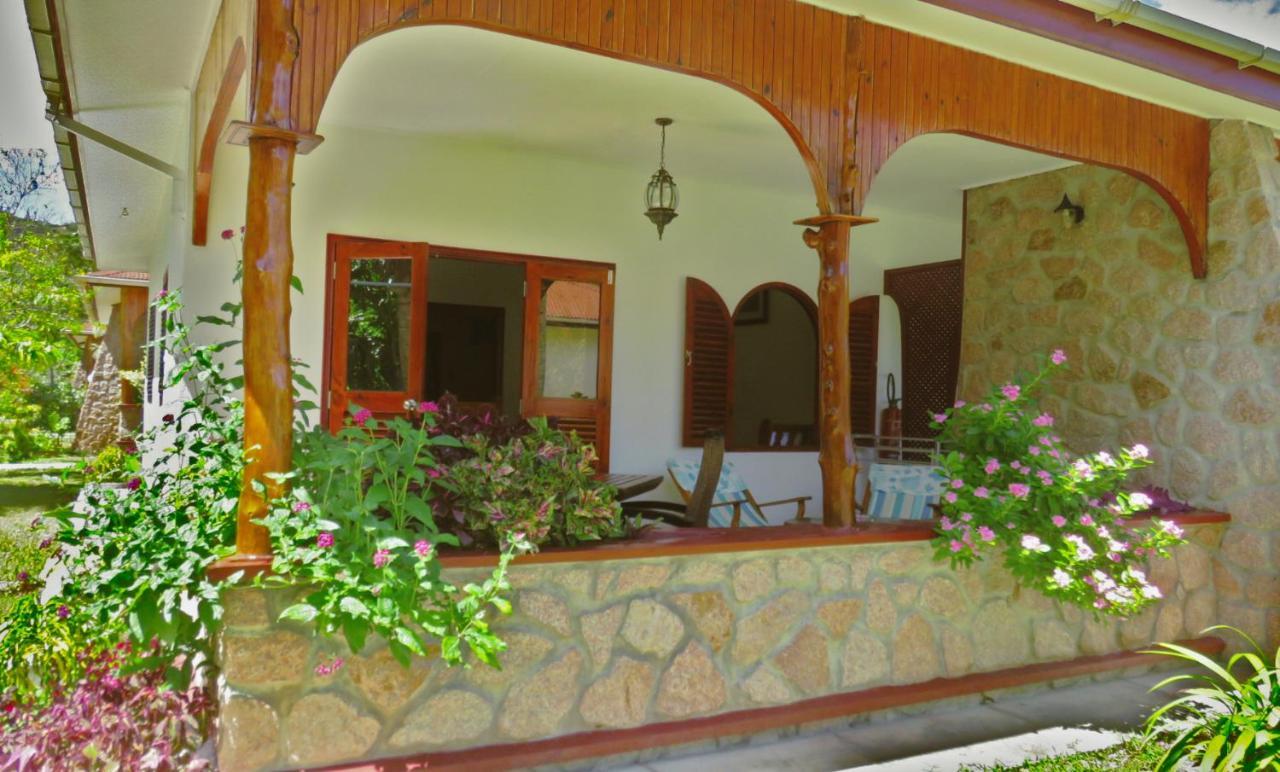 The Islander Hotel Grand Anse  Extérieur photo